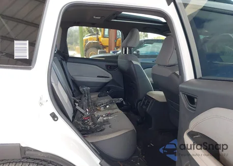 2025 Subaru Forester Premium z USA, uszkodzony, nr VIN JF2SLDDC5SH564809